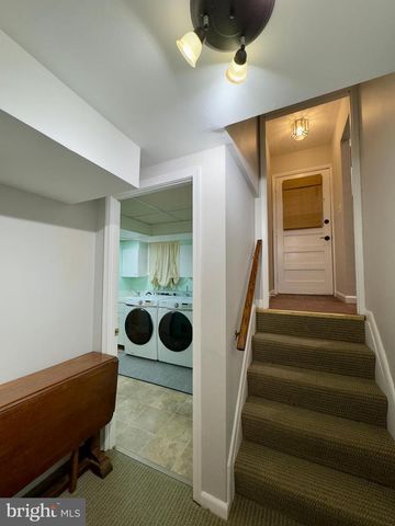 1321 WARWICK DR, Lutherville Timonium, MD 21093