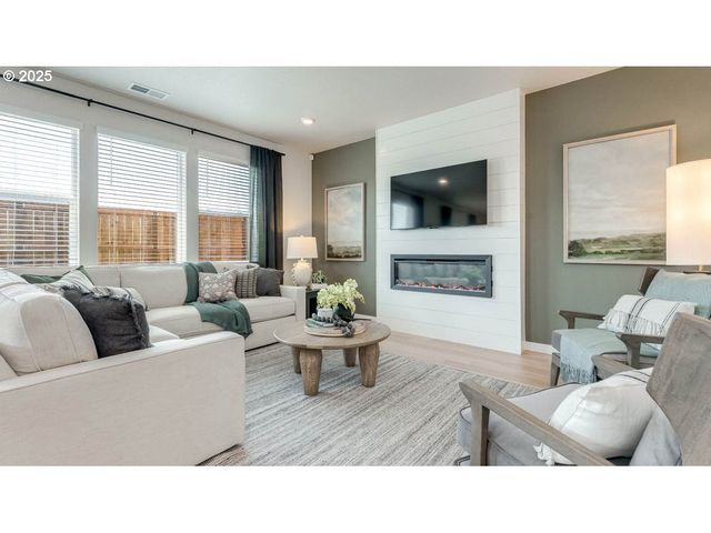 3594 Main St, Forest Grove, OR 97116