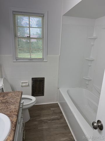 2557 WOODLEY Road, Montgomery, AL 36111