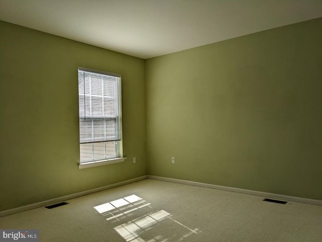 252 BRINLEY DR, Pennington, NJ 08534