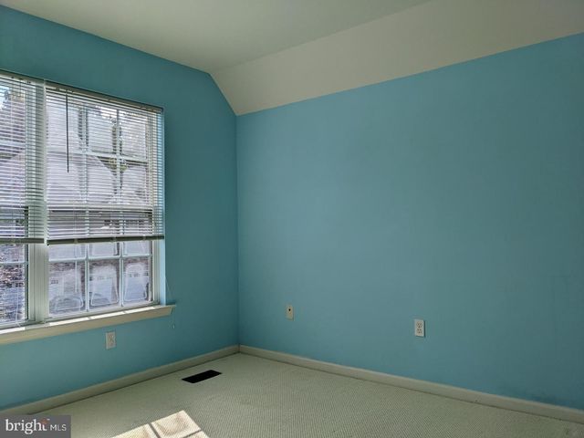252 BRINLEY DR, Pennington, NJ 08534