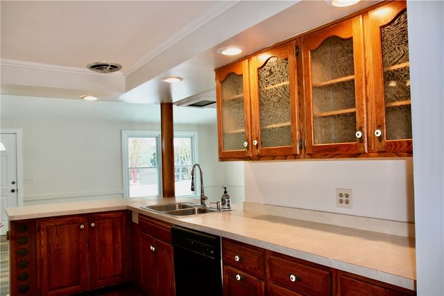 120 Sydenham Rd Road, Irondequoit, NY 14609