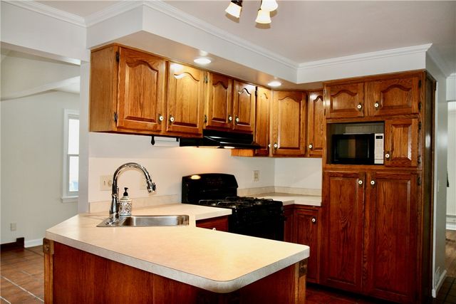 120 Sydenham Rd Road, Irondequoit, NY 14609