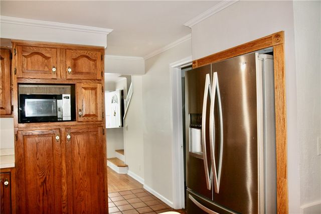 120 Sydenham Rd Road, Irondequoit, NY 14609