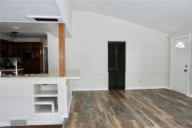 120 Sydenham Rd Road, Irondequoit, NY 14609