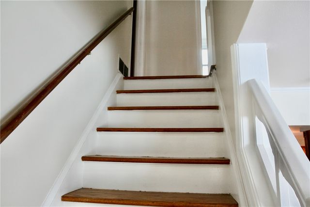 120 Sydenham Rd Road, Irondequoit, NY 14609