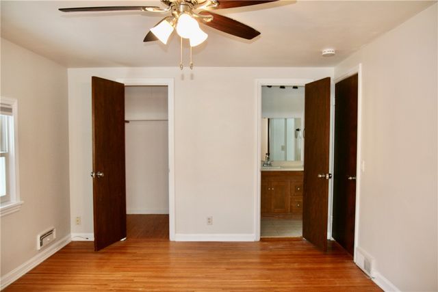 120 Sydenham Rd Road, Irondequoit, NY 14609