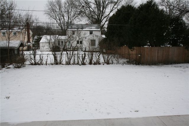 120 Sydenham Rd Road, Irondequoit, NY 14609