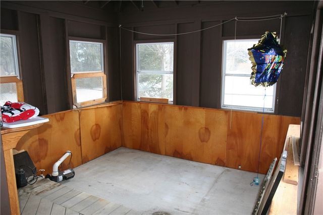 120 Sydenham Rd Road, Irondequoit, NY 14609