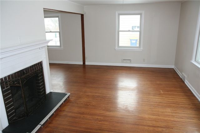 120 Sydenham Rd Road, Irondequoit, NY 14609