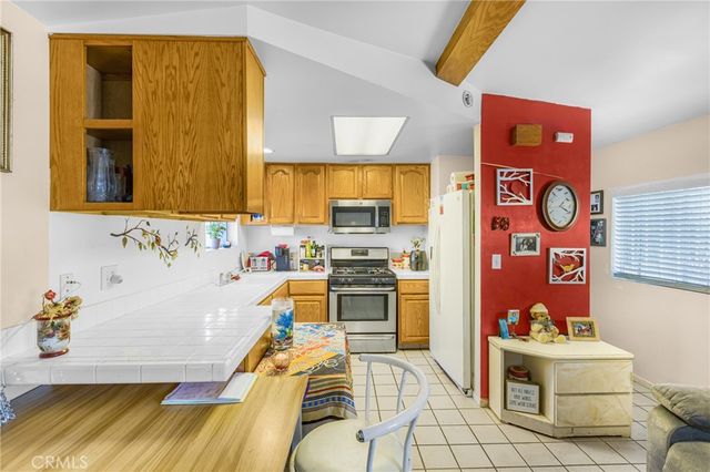 850 W Mission Boulevard A46, Ontario, CA 91762