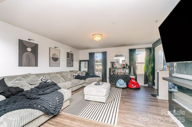 2619 Mccurdy Trail, Charlotte, NC 28269