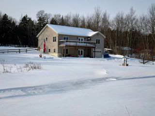 228 Gage Road, Newport Town, VT 05857