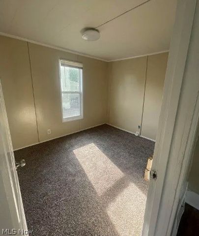 622 W 24th Street, Lorain, OH 44052