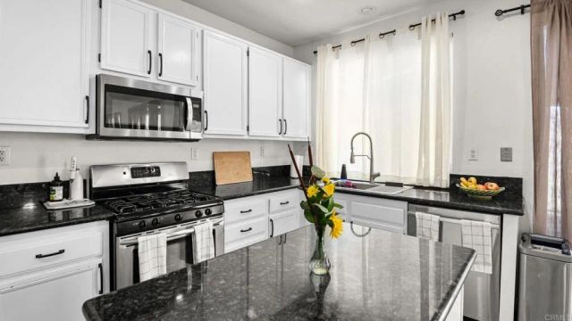 38977 Lone Cir, Murrieta, CA 92563