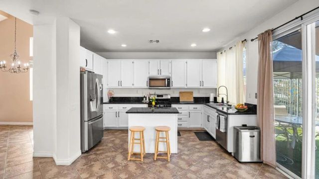 38977 Lone Cir, Murrieta, CA 92563