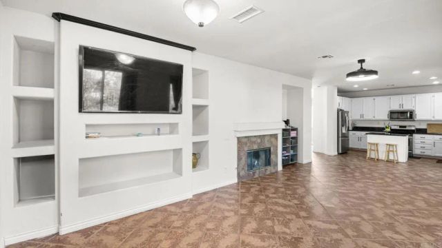 38977 Lone Cir, Murrieta, CA 92563