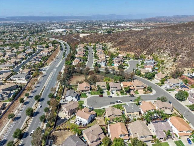 38977 Lone Cir, Murrieta, CA 92563