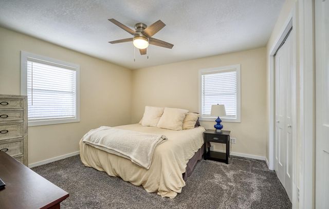 5850 6th Street NE, Fridley, MN 55432