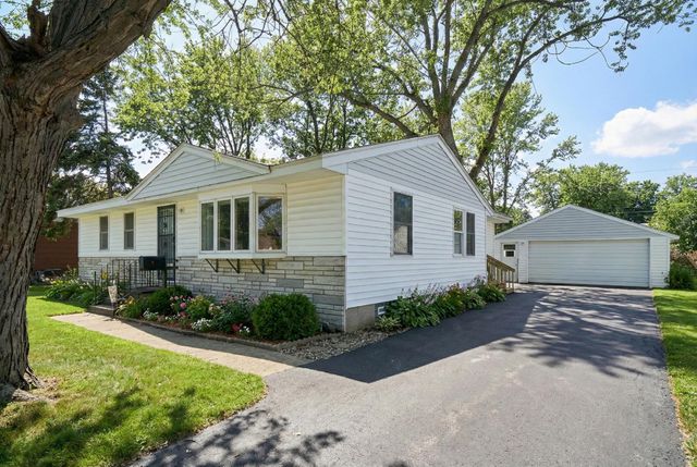 5850 6th Street NE, Fridley, MN 55432