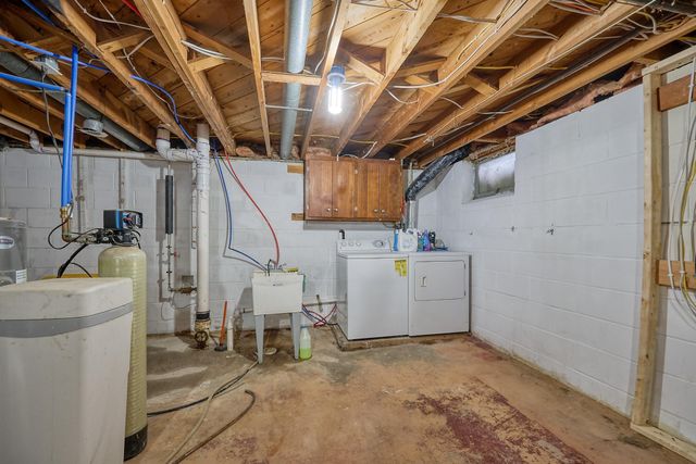 5850 6th Street NE, Fridley, MN 55432