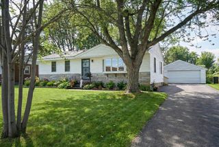 5850 6th Street NE, Fridley, MN 55432