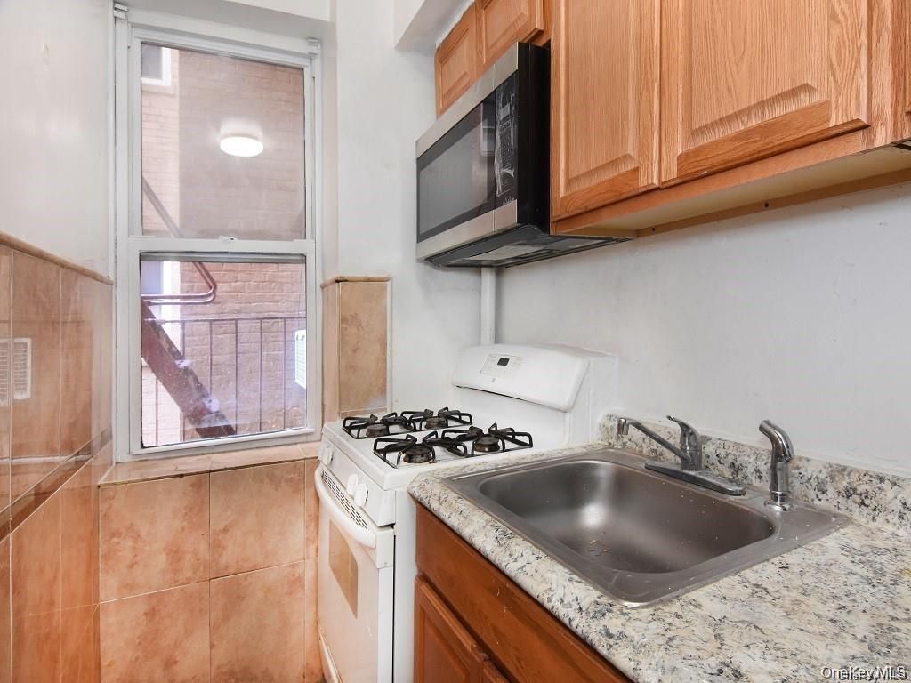 2191 Bolton St 3E, Bronx, NY 10462 — photo 5