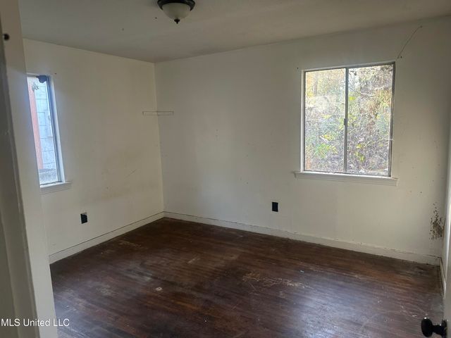 2451 Coronet Place, Jackson, MS 39204