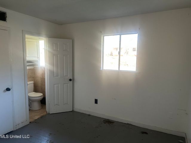 2451 Coronet Place, Jackson, MS 39204