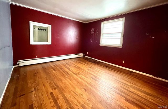 33 West 9th Street, Oswego, NY 13126