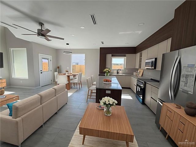 2222 Corales Street, Mission, TX 78573