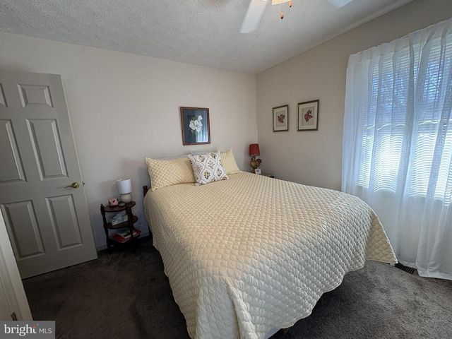 3 MEADOW LN, Luray, VA 22835