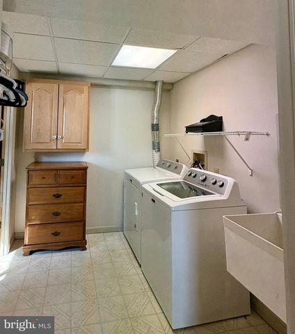 3 MEADOW LN, Luray, VA 22835