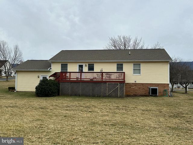 3 MEADOW LN, Luray, VA 22835