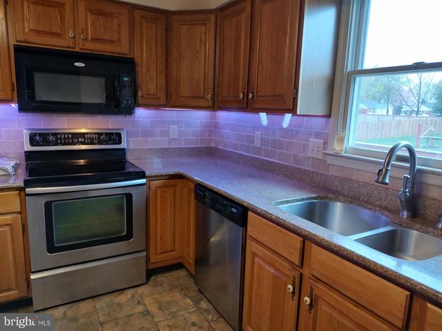 3 MEADOW LN, Luray, VA 22835