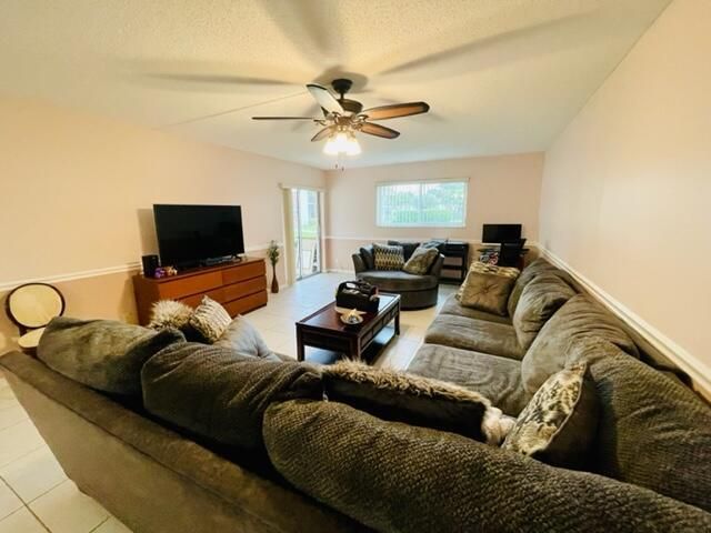 22755 SW 66th Avenue 103, Boca Raton, FL 33428
