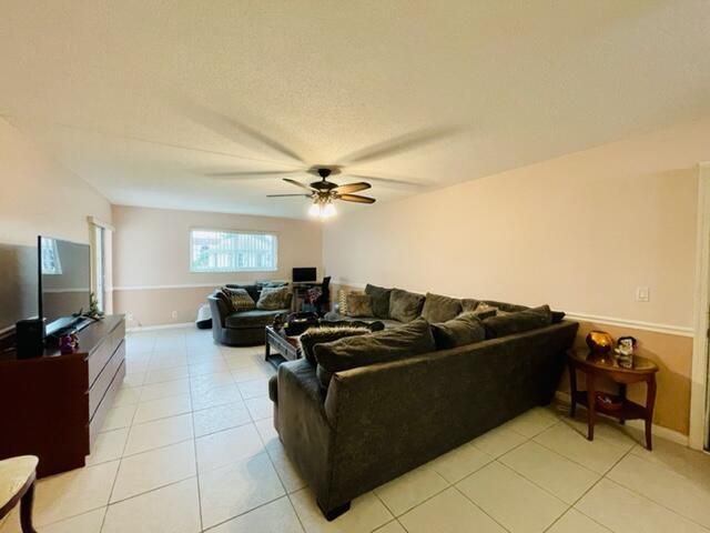 22755 SW 66th Avenue 103, Boca Raton, FL 33428