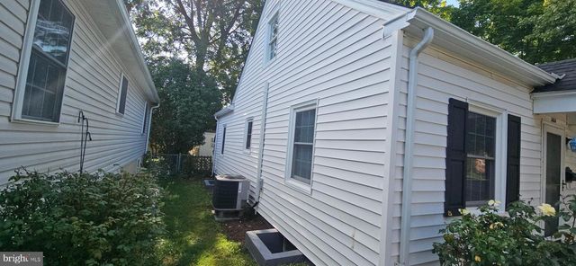 1414 S BRADDOCK ST, Winchester, VA 22601
