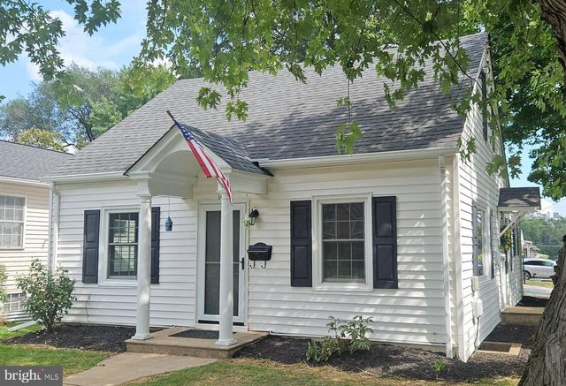 1414 S BRADDOCK ST, Winchester, VA 22601