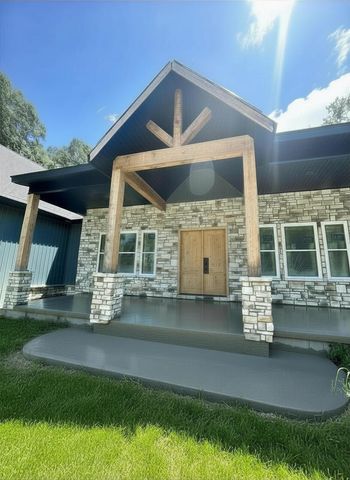 2094 N Farm Road 241, Strafford, MO 65757