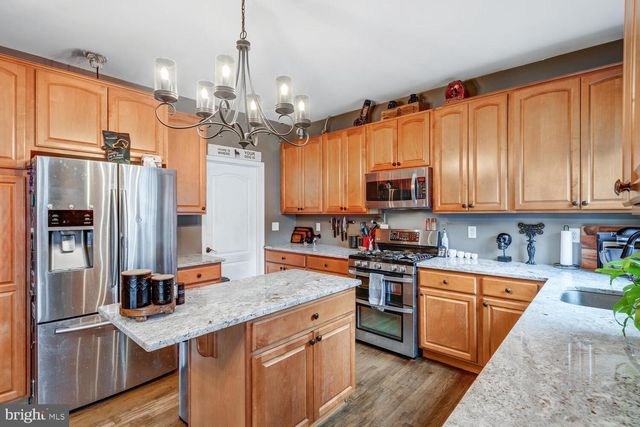 1 MARIA DR, Little Egg Harbor Twp, NJ 08087