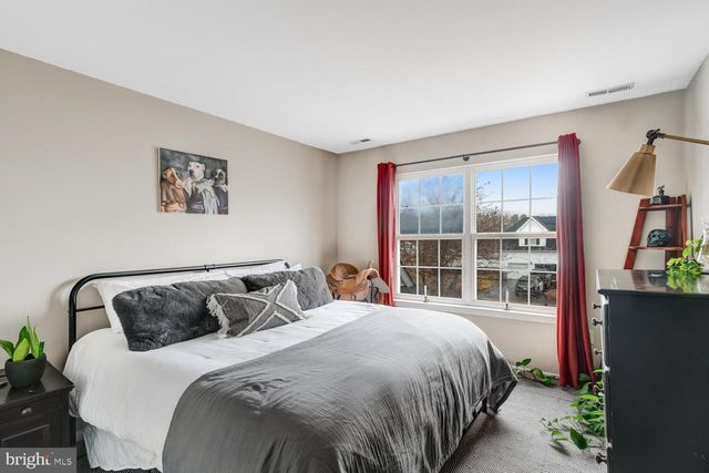 1 MARIA DR, Little Egg Harbor Twp, NJ 08087