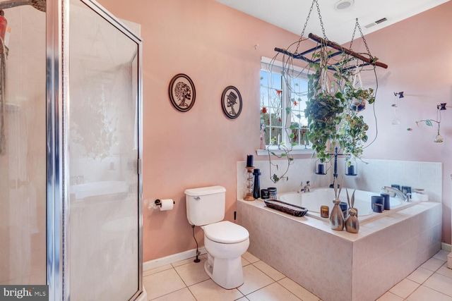 1 MARIA DR, Little Egg Harbor Twp, NJ 08087