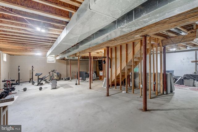 1 MARIA DR, Little Egg Harbor Twp, NJ 08087