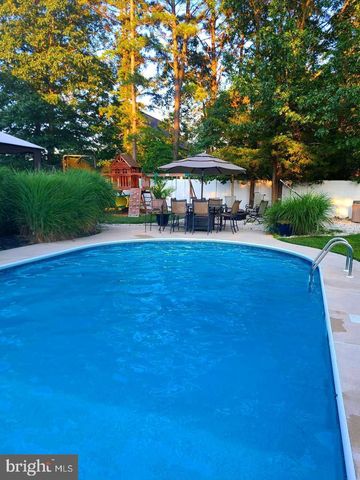 1 MARIA DR, Little Egg Harbor Twp, NJ 08087