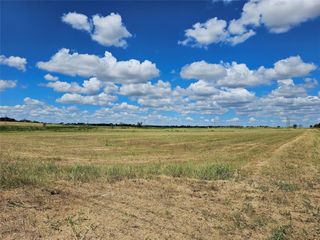 6420 Woodard Avenue, Cleburne, TX 76033