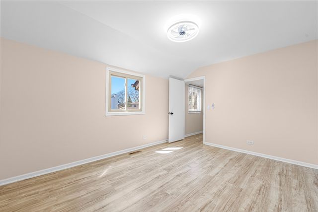 9733 S Cambridge Court, Palos Hills, IL 60465