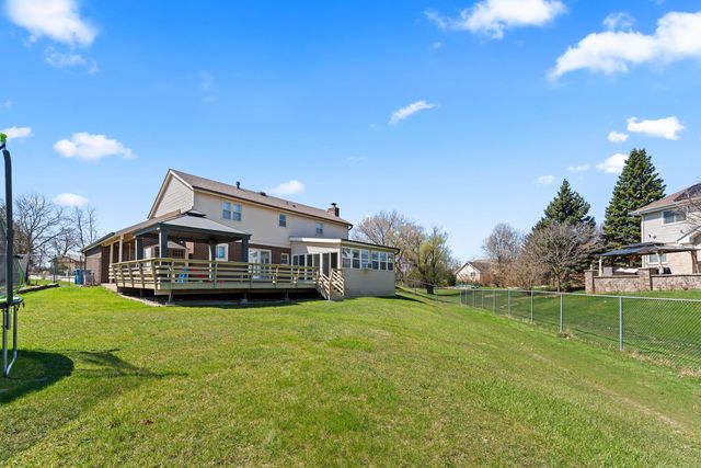 9733 S Cambridge Court, Palos Hills, IL 60465