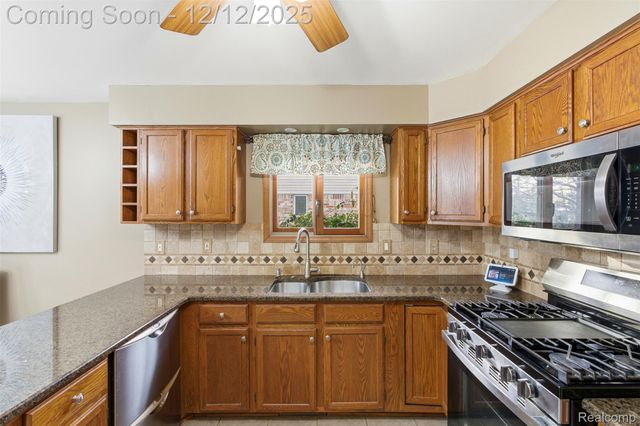 40051 Finley Drive, Canton Charter Township, MI 48188