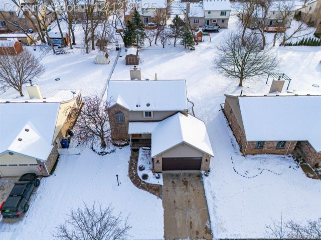 40051 Finley Drive, Canton Charter Township, MI 48188